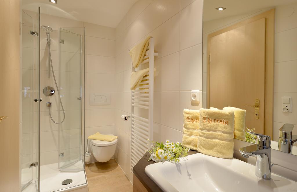 Hotel Theresia Garni Sankt Johann in Tirol Quarto foto