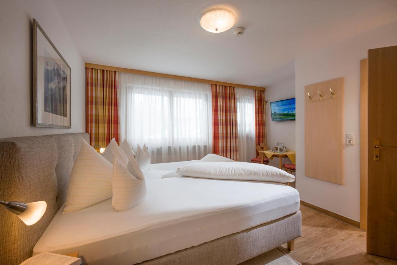 Hotel Theresia Garni Sankt Johann in Tirol Exterior foto