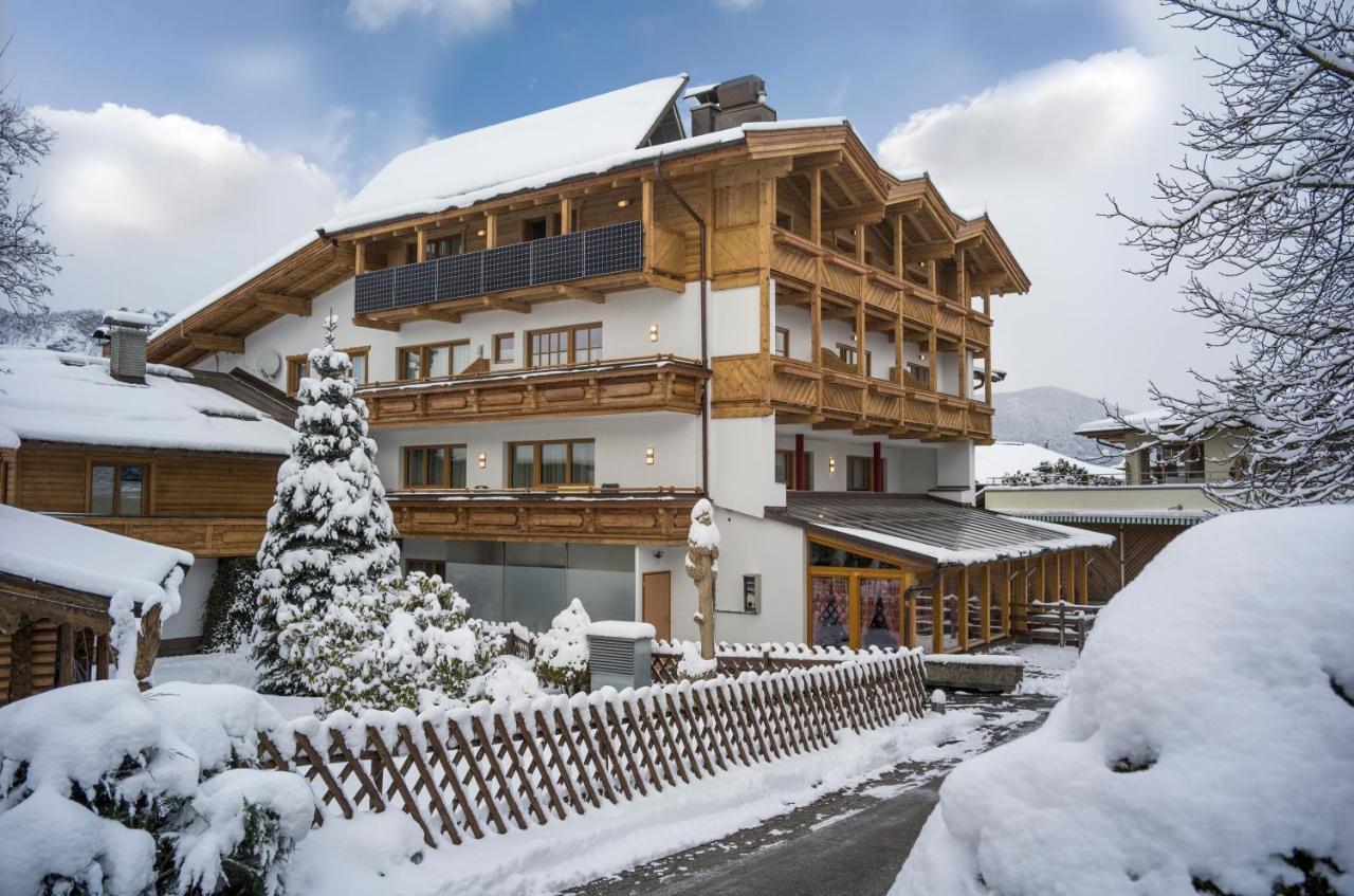 Hotel Theresia Garni Sankt Johann in Tirol Exterior foto